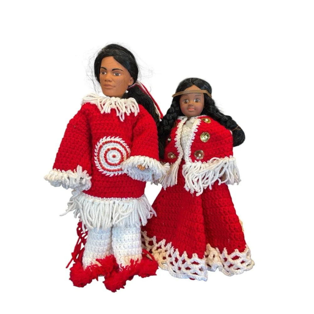 Vintage Pair Of Native American Indian Dolls Handmade Crochet Clothes Pair Hand